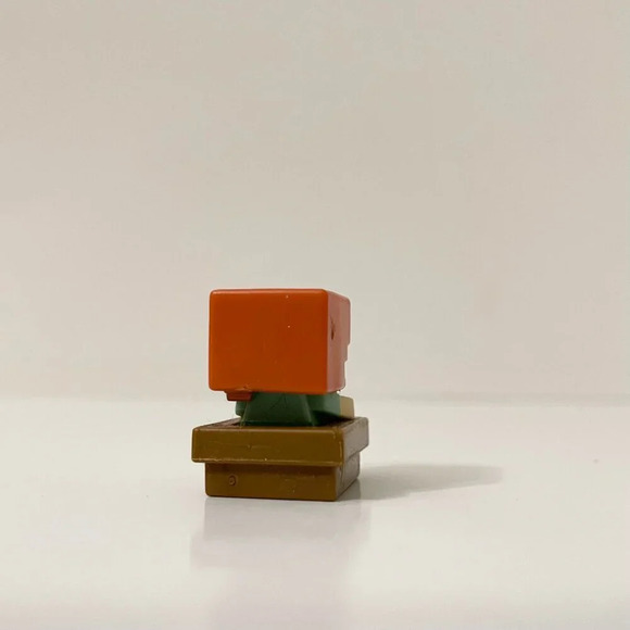 Minecraft Witch Keychain Hanger and Mini Figure Alex with Boat - Picture 12 of 15